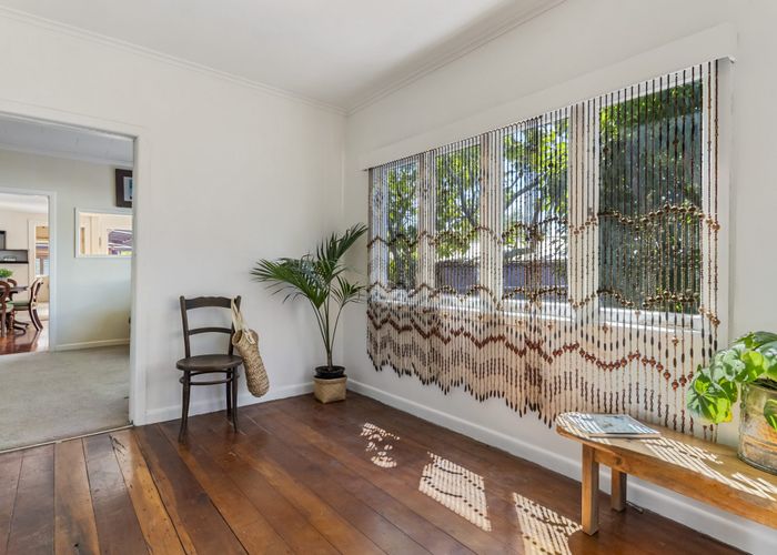  at 10 School Road, Morningside, Auckland