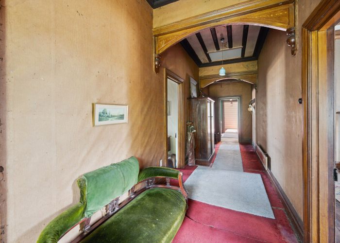  at 1420 Karamu Road North, Mayfair, Hastings