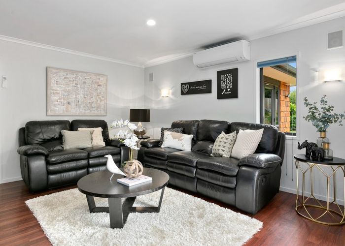  at 17 Grace Avenue, Leamington, Cambridge