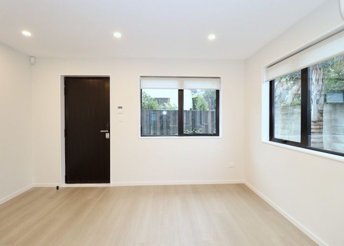  at 14 Gulf Crest, Bucklands Beach, Auckland