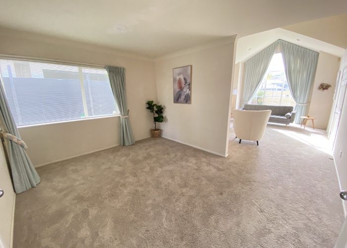 at 9 Dunkerron Avenue, Epsom, Auckland City, Auckland