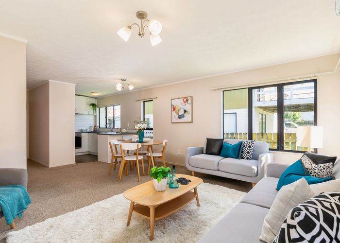  at 12A Sutherland Road, Point Chevalier, Auckland