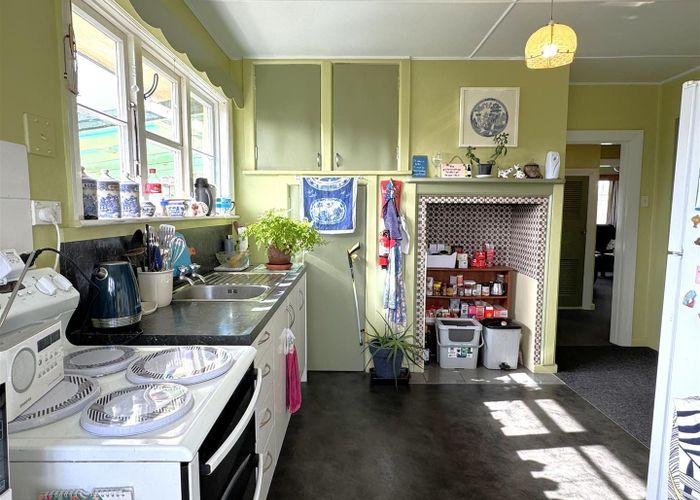  at 18 Ashmore Avenue, Cobden, Greymouth