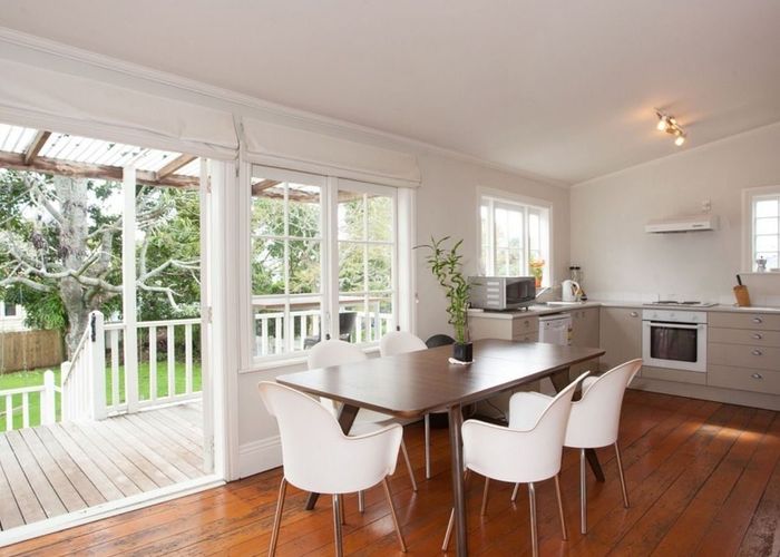  at 7 Huntly Avenue, Grafton, Auckland City, Auckland