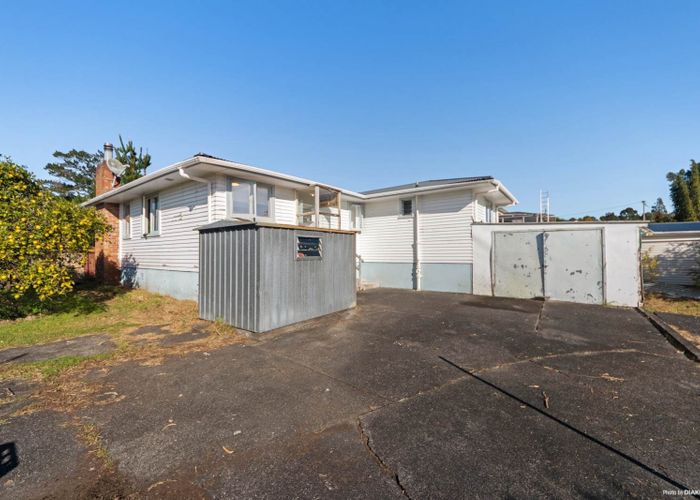  at 32 Helena Street, Massey, Waitakere City, Auckland