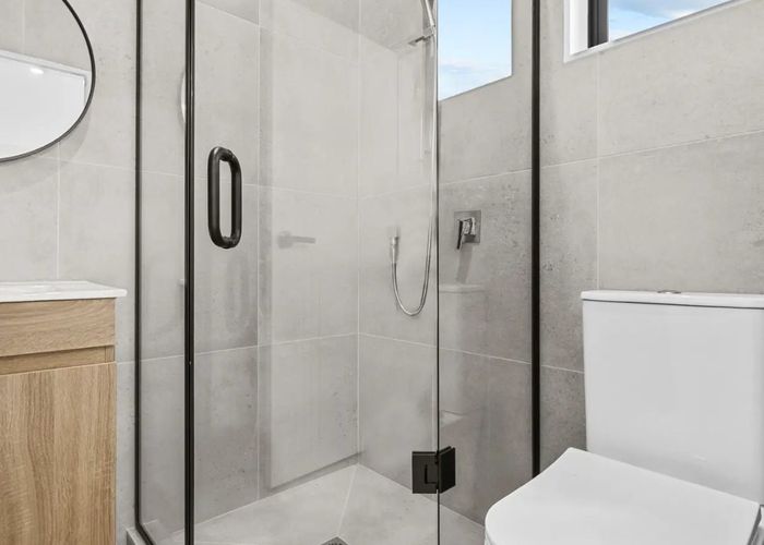  at 2/113 Te Atatu Road , Te Atatu South, Waitakere City, Auckland