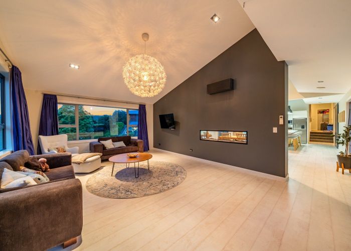  at 9 Sylvan Way, Silverstream, Upper Hutt, Wellington