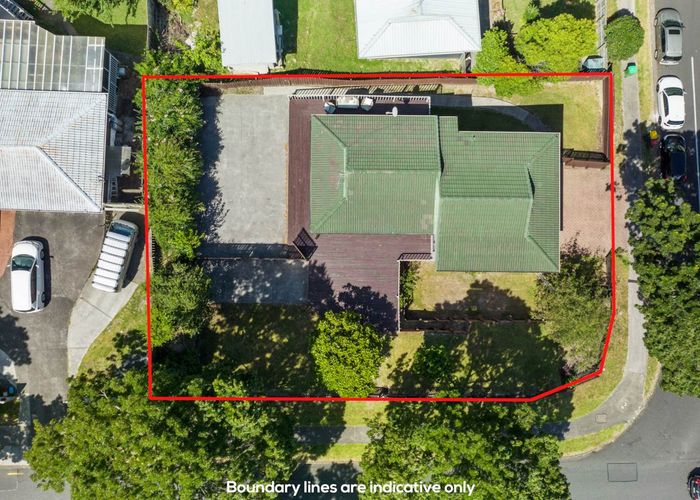  at 6 Everglade Drive, Goodwood Heights, Auckland