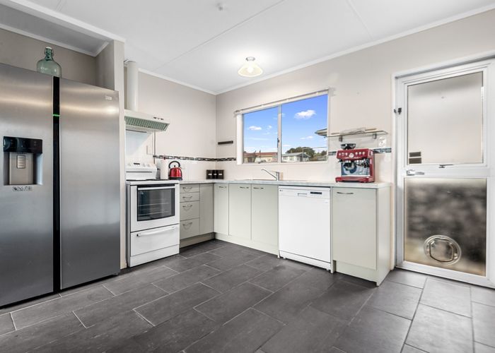  at 10 Conifer Place, Te Puke