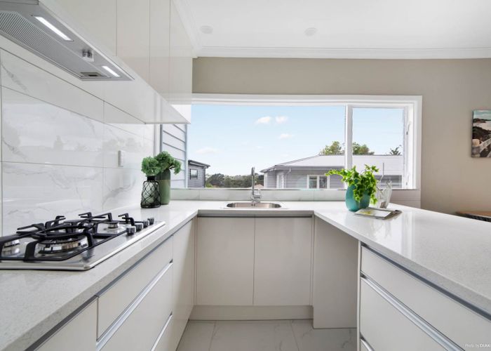  at 35 Roseberry Avenue, Birkenhead, Auckland