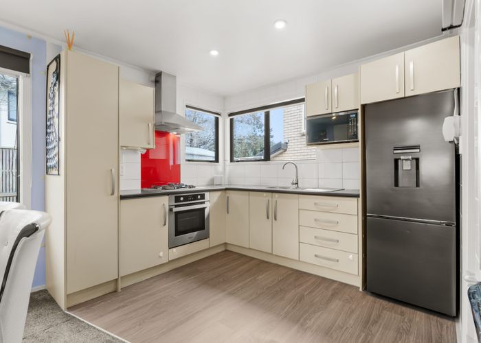 at 97 Everglade Drive, Totara Heights, Manukau City, Auckland