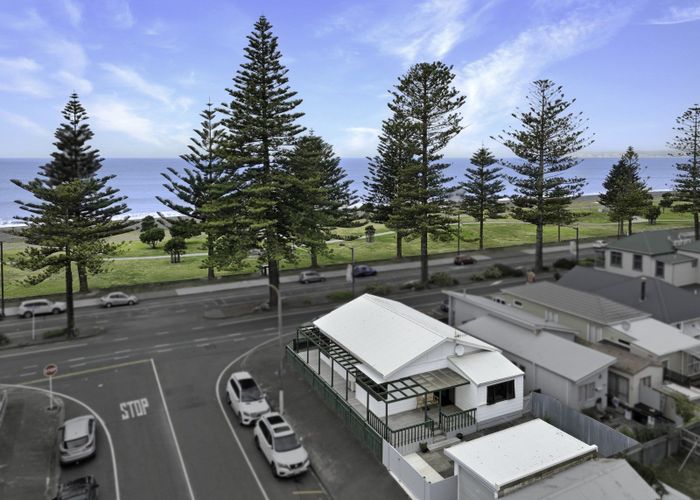  at 399 Marine Parade, Napier South, Napier