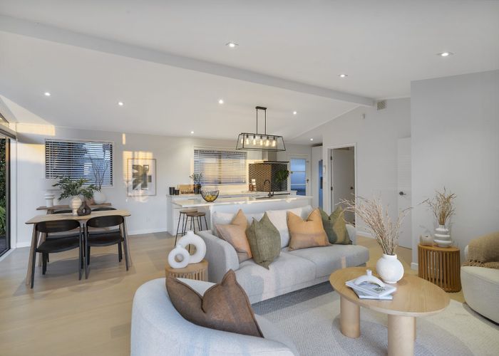  at 6 Sispara Place, Beach Haven, Auckland