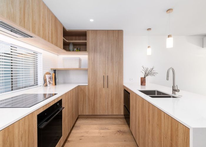  at 2/979 Colombo Street, St. Albans, Christchurch City, Canterbury