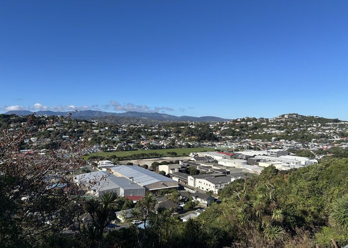  at 74 Akaroa Drive, Maupuia, Wellington, Wellington