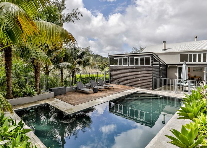  at 180 Forest Hill Road, Waiatarua, Auckland