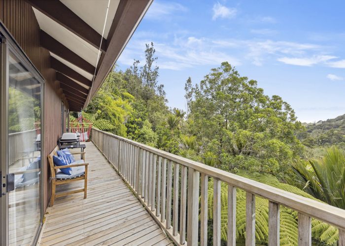  at 207 Shaw Road, Titirangi, Waitakere City, Auckland