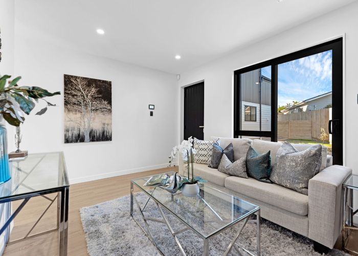  at 24 Tupaki Place, Pakuranga Heights, Manukau City, Auckland