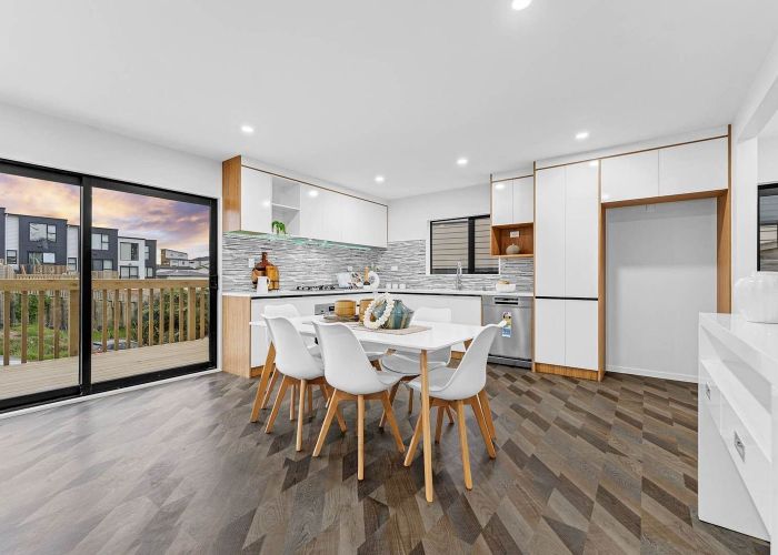  at 9 Lawson Creek Street, Massey, Waitakere City, Auckland