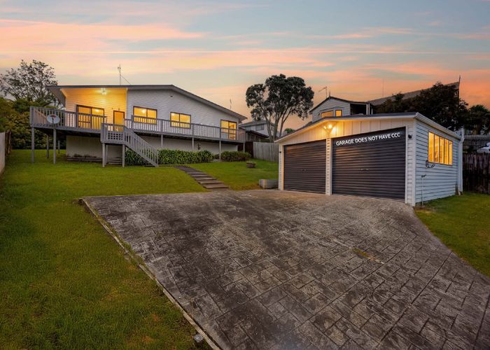  at 12 Clearview Heights, Ranui, Auckland