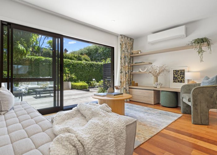  at 28 Springwood Place, Mount Eden, Auckland