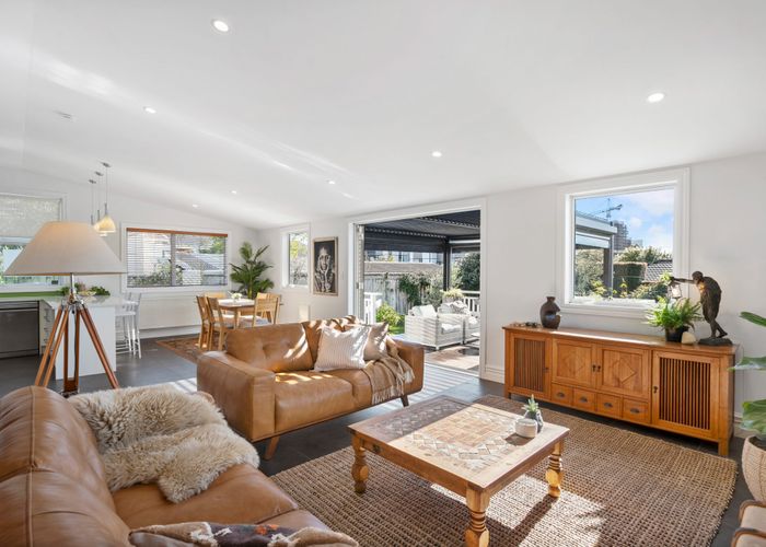  at 4 Fontenoy Street, Mount Albert, Auckland City, Auckland