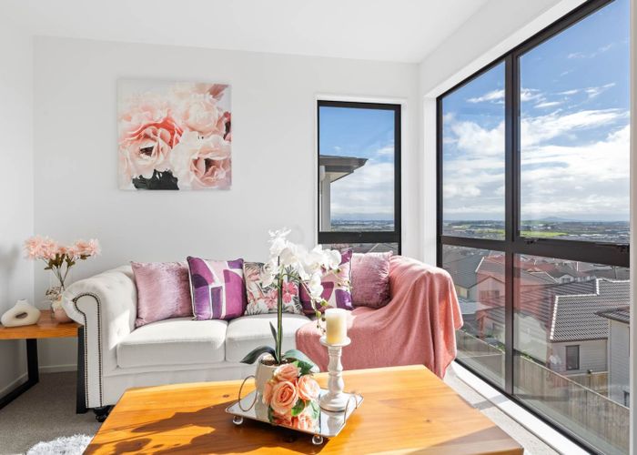  at 16 Glann Lane, Flat Bush, Manukau City, Auckland
