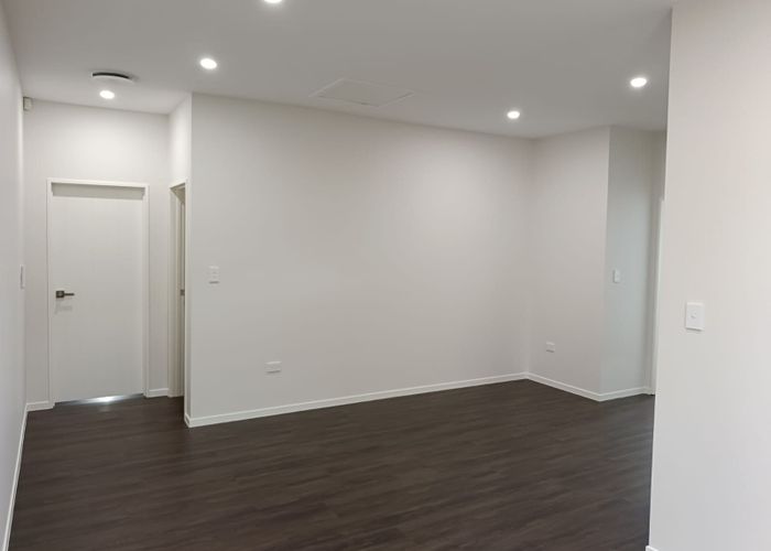  at 9 Annmarie Avenue, Totara Park, Auckland