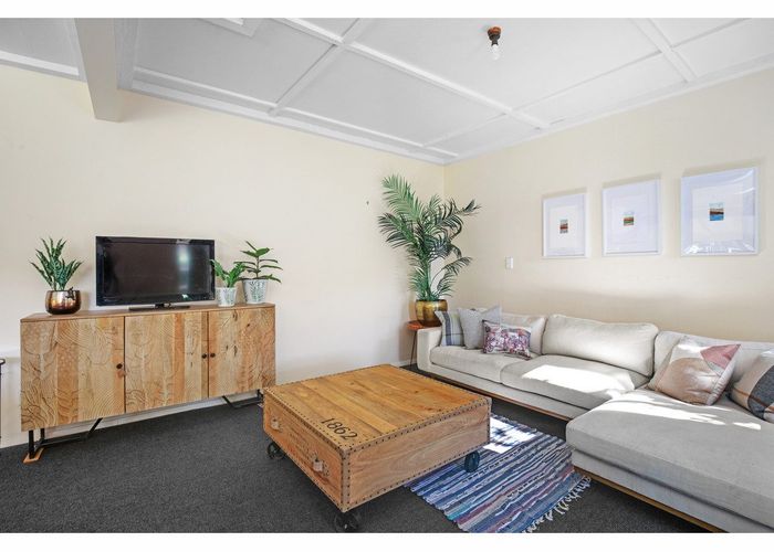  at 216 Springvale Road, Springvale, Alexandra