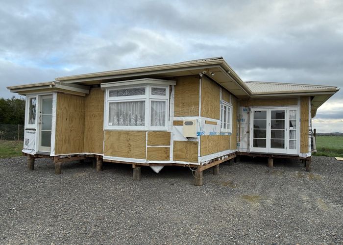 at Ngatea, Hauraki, Waikato