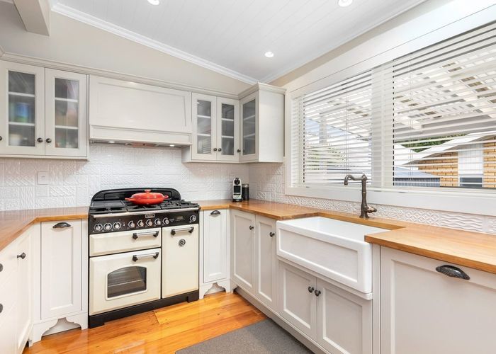  at 25 Winstone Road, Mount Roskill, Auckland