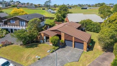  at 21 Ronald Macken Place, Windsor Park, Auckland