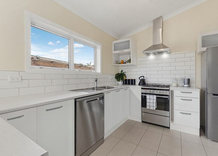  at 18 Mckean Avenue, Manurewa, Manukau City, Auckland