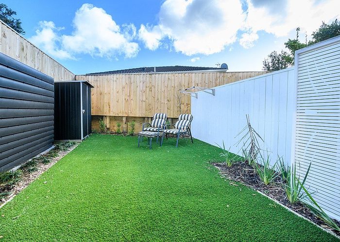  at 11/59 Neil Avenue, Te Atatu Peninsula, Waitakere City, Auckland