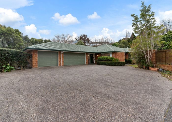  at 97 Polo Prince Drive, Totara Park, Manukau City, Auckland