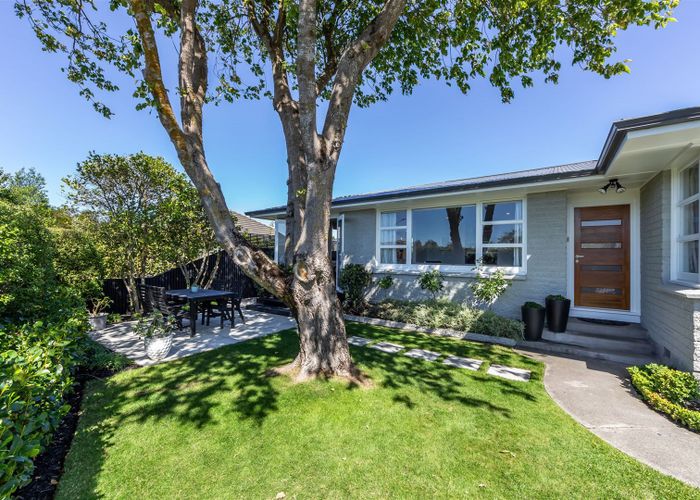  at 28 Clipper Place, Redwood, Christchurch
