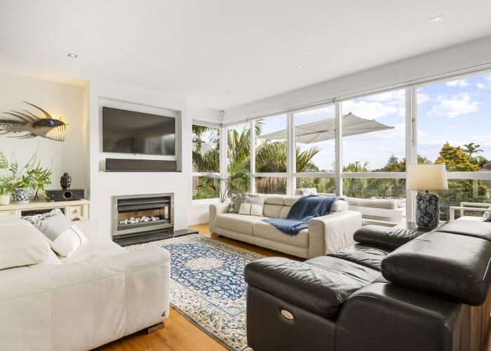  at 3 Arthur Crescent, Hauraki, North Shore City, Auckland