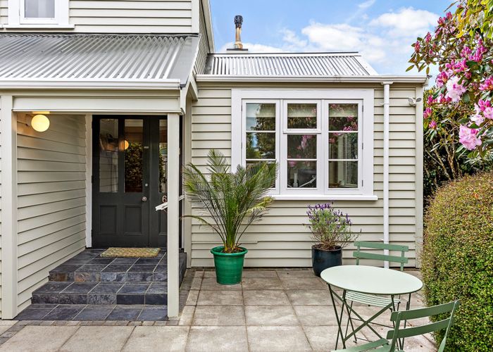  at 68 Friend Street, Karori, Wellington, Wellington