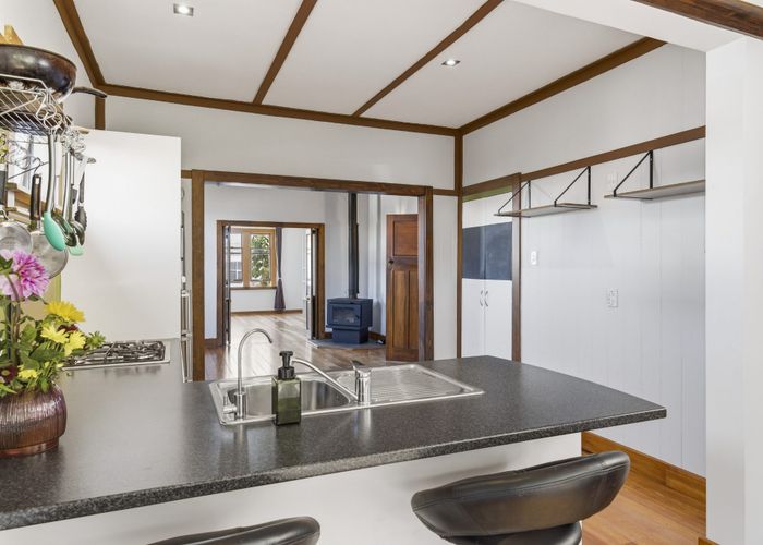  at 42 Hinemoa Street, Paraparaumu, Kapiti Coast, Wellington