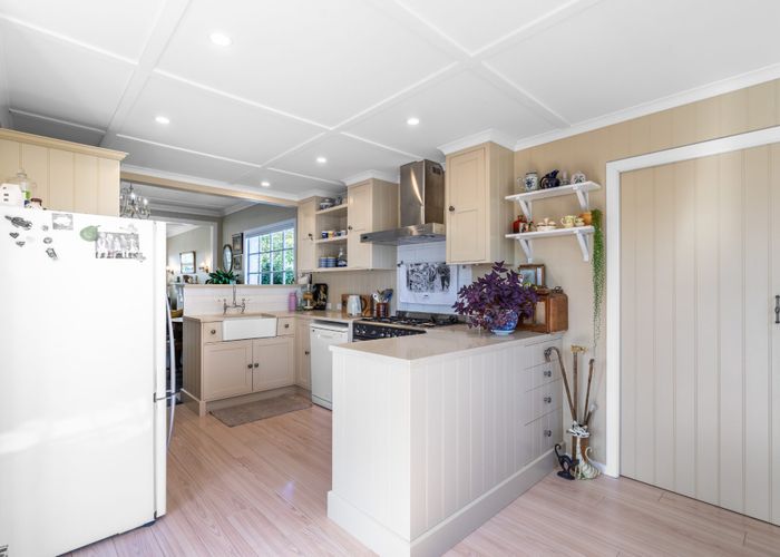  at 221 Chelmsford Street, Waverley, Invercargill