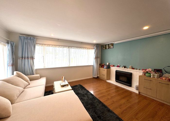  at 37 Puketea Street, Blockhouse Bay, Auckland City, Auckland