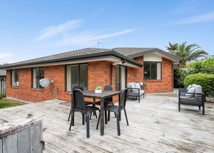  at 9 Orwell Road, Greenhithe, Auckland