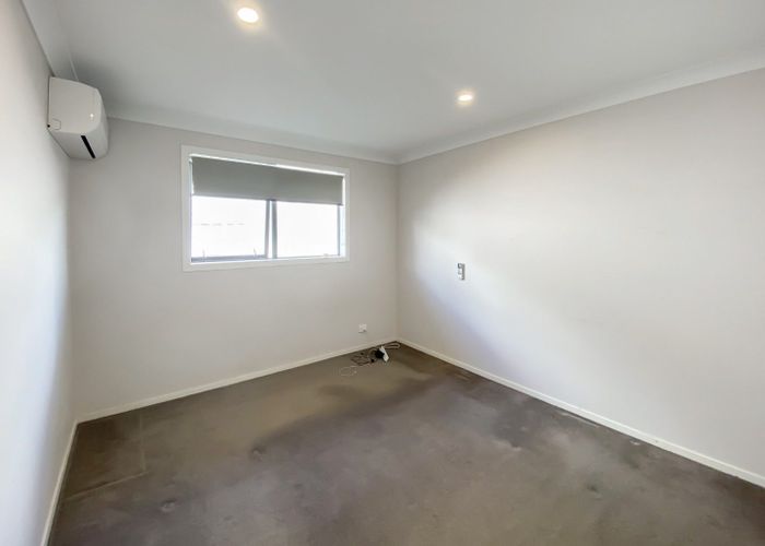  at 89 Lake Panorama Drive, Henderson, Waitakere City, Auckland