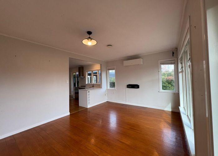  at 17B Brookfield Road, Te Atatu Peninsula, Waitakere City, Auckland