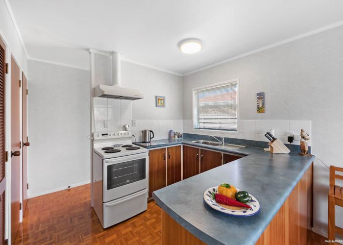  at 1/9 Annette Avenue, Te Atatu South, Auckland