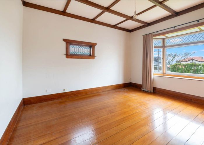  at 54 Beresford Street, Bayswater, North Shore City, Auckland