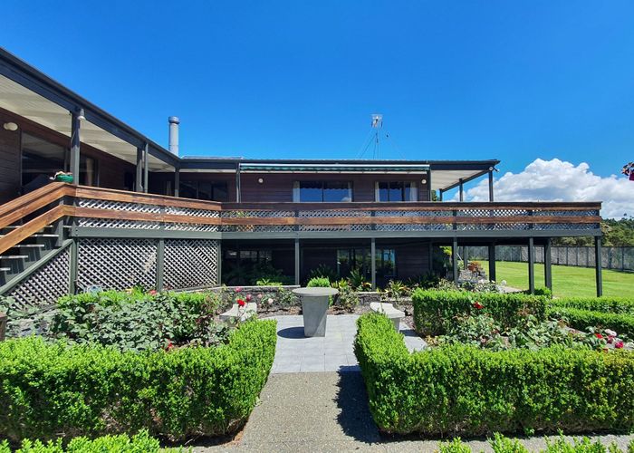  at 76 Brick Bay Drive, Sandspit, Rodney, Auckland