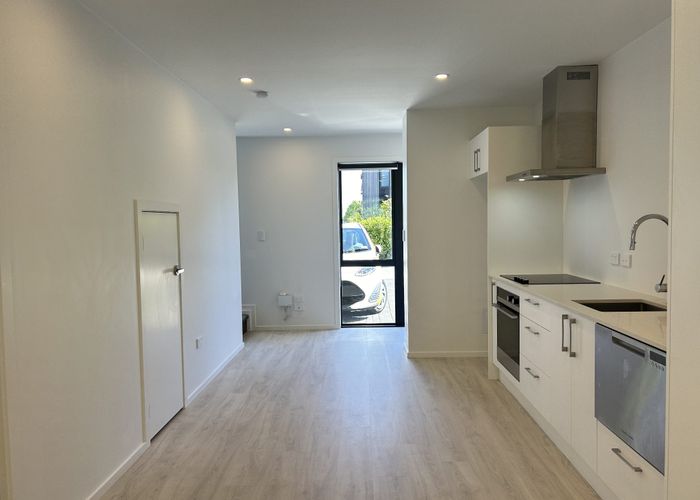  at 7/27 Price Crescent, Mount Wellington, Auckland