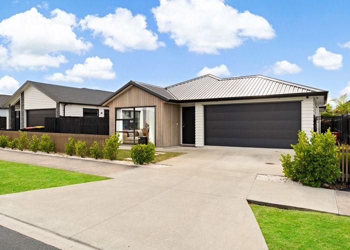  at 8 Kuinga Street, Milldale, Rodney, Auckland