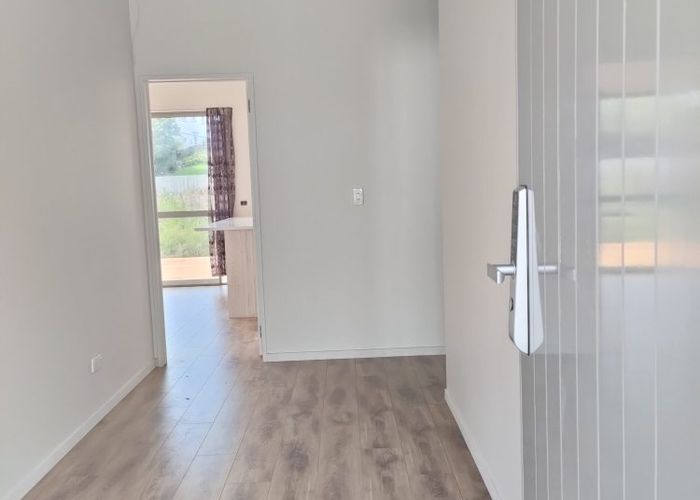  at 4 Han Court, Glen Eden, Waitakere City, Auckland